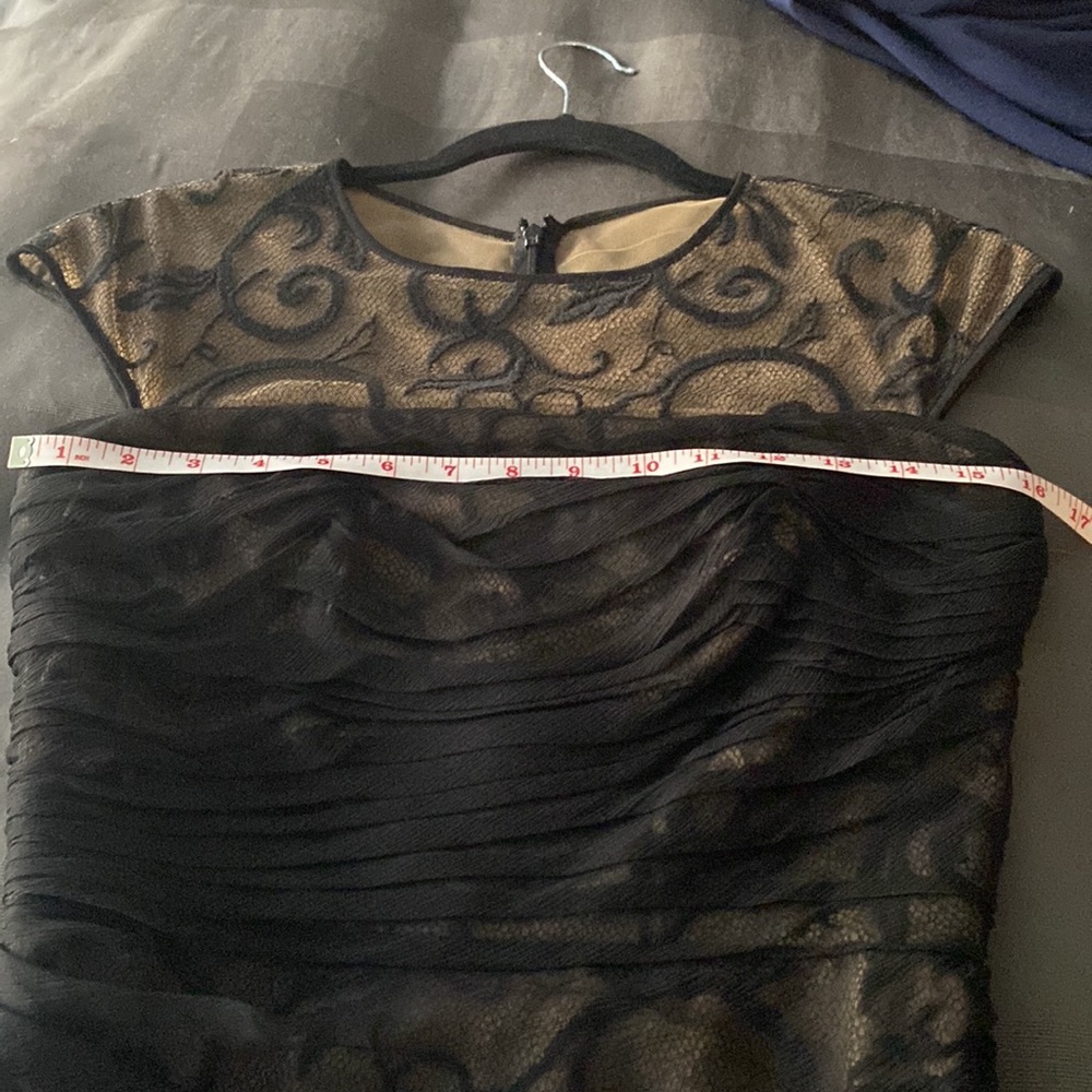Tadashi Shoji cocktail/evening dress - Picture 6 of 8